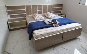 Hotel Zafira - Estacionamento Incluso